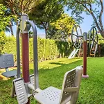 2 Bedroom Gorgeous Apartment In Marbella