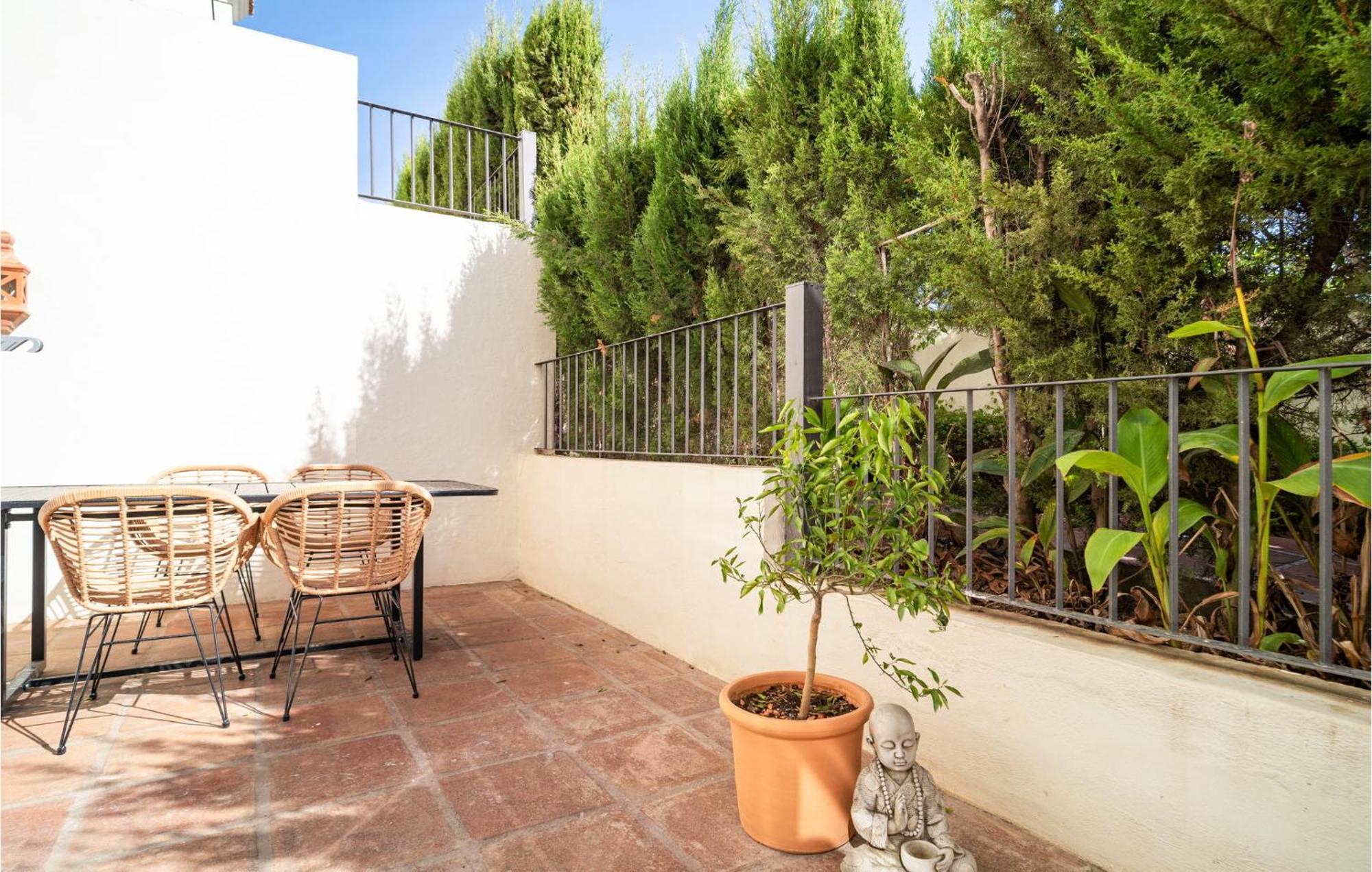 2 Bedroom Gorgeous In