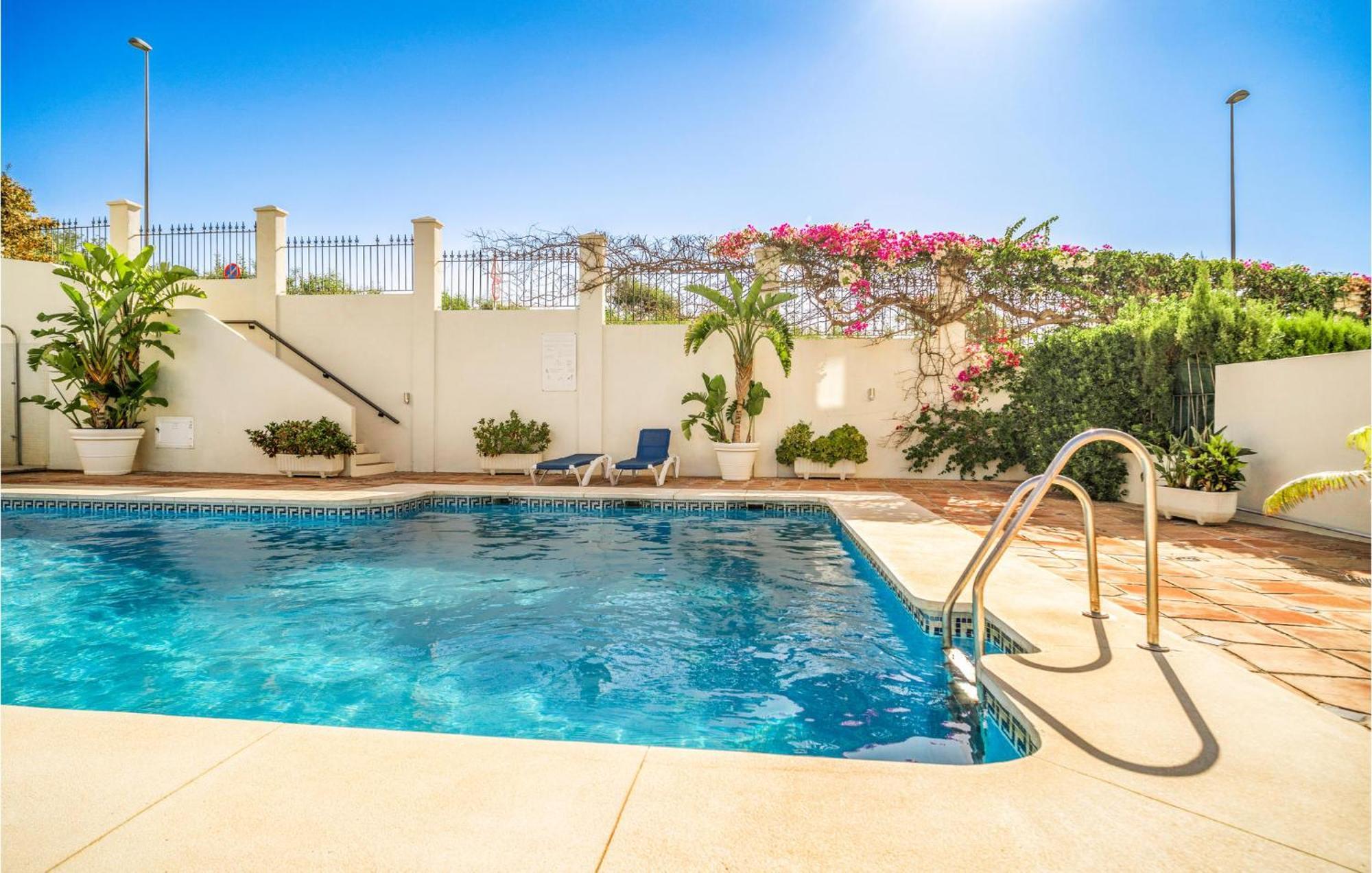 2 Bedroom Gorgeous In Apartment