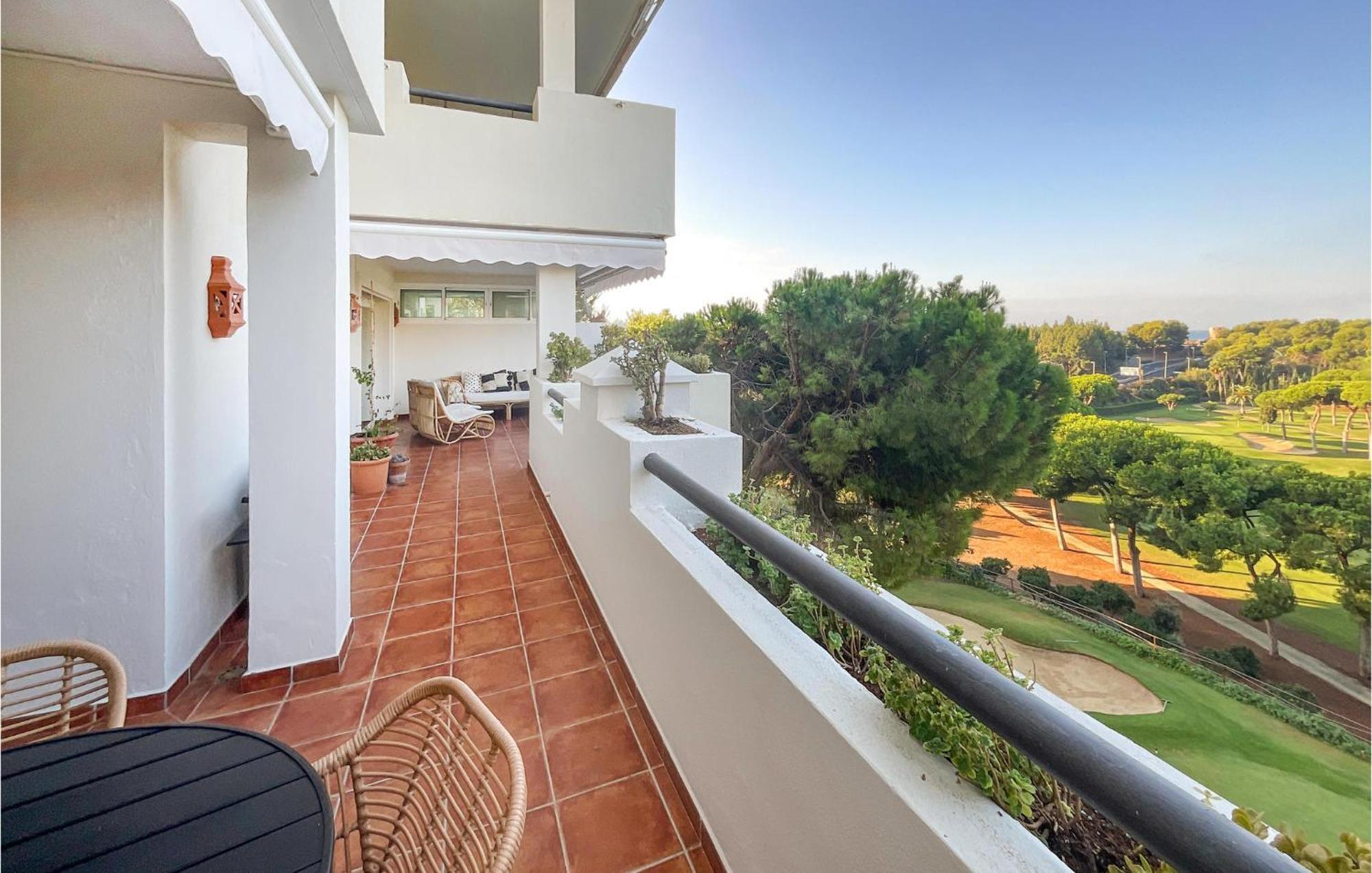 2 Bedroom Gorgeous In Marbella