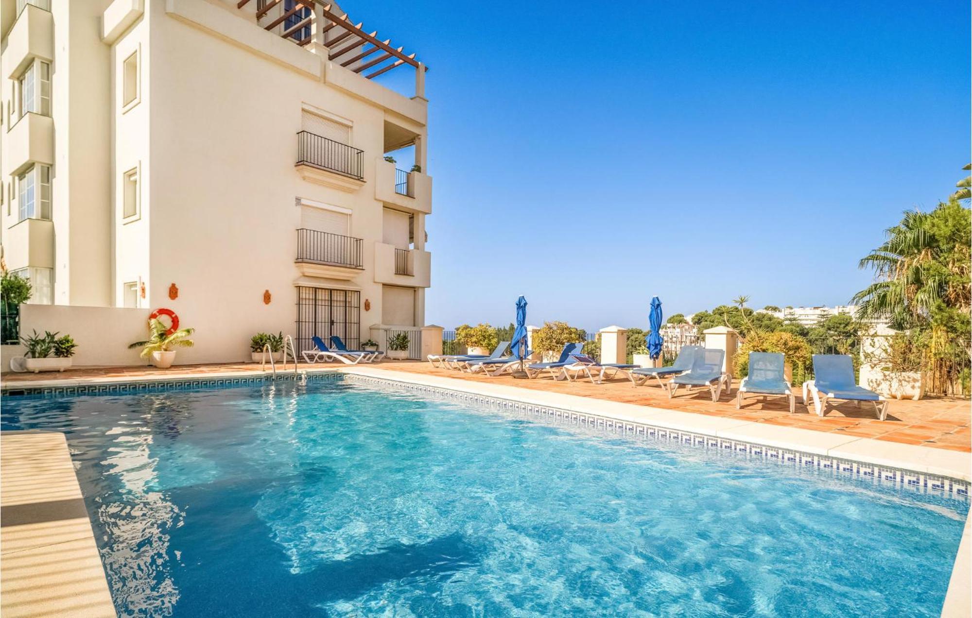 Apartment 2 Bedroom Gorgeous In Marbella